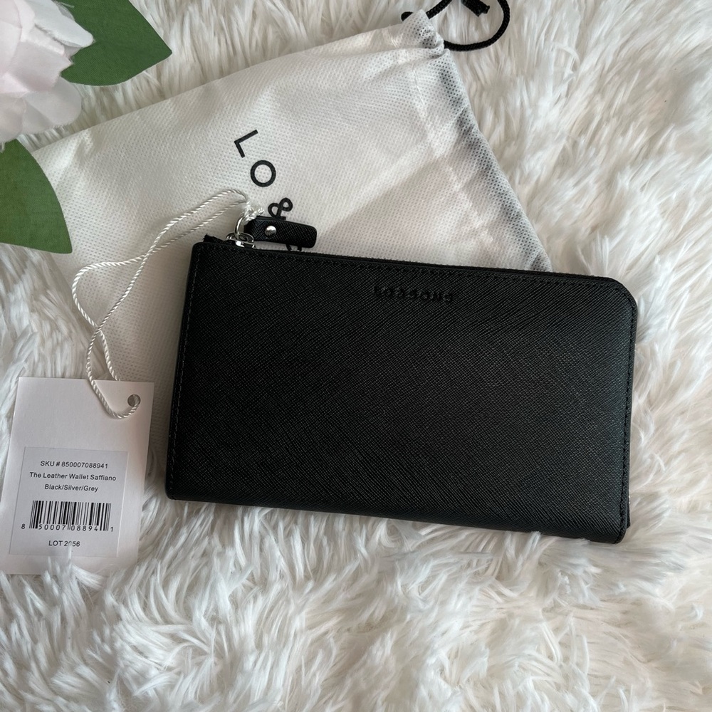 NWT Lo & Sons Black leather Wallet